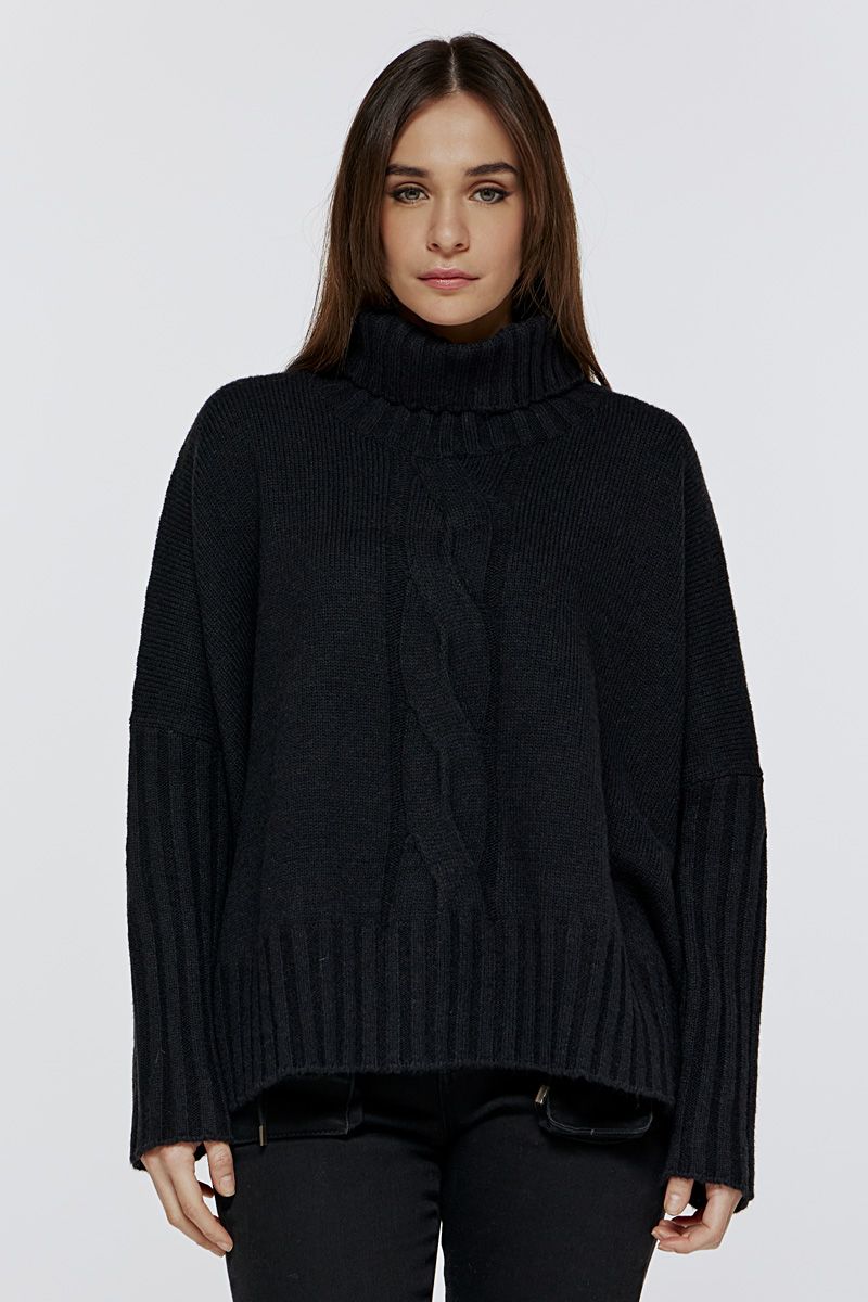 Large turtleneck maxi sweater in coarse wool with braid pattern  