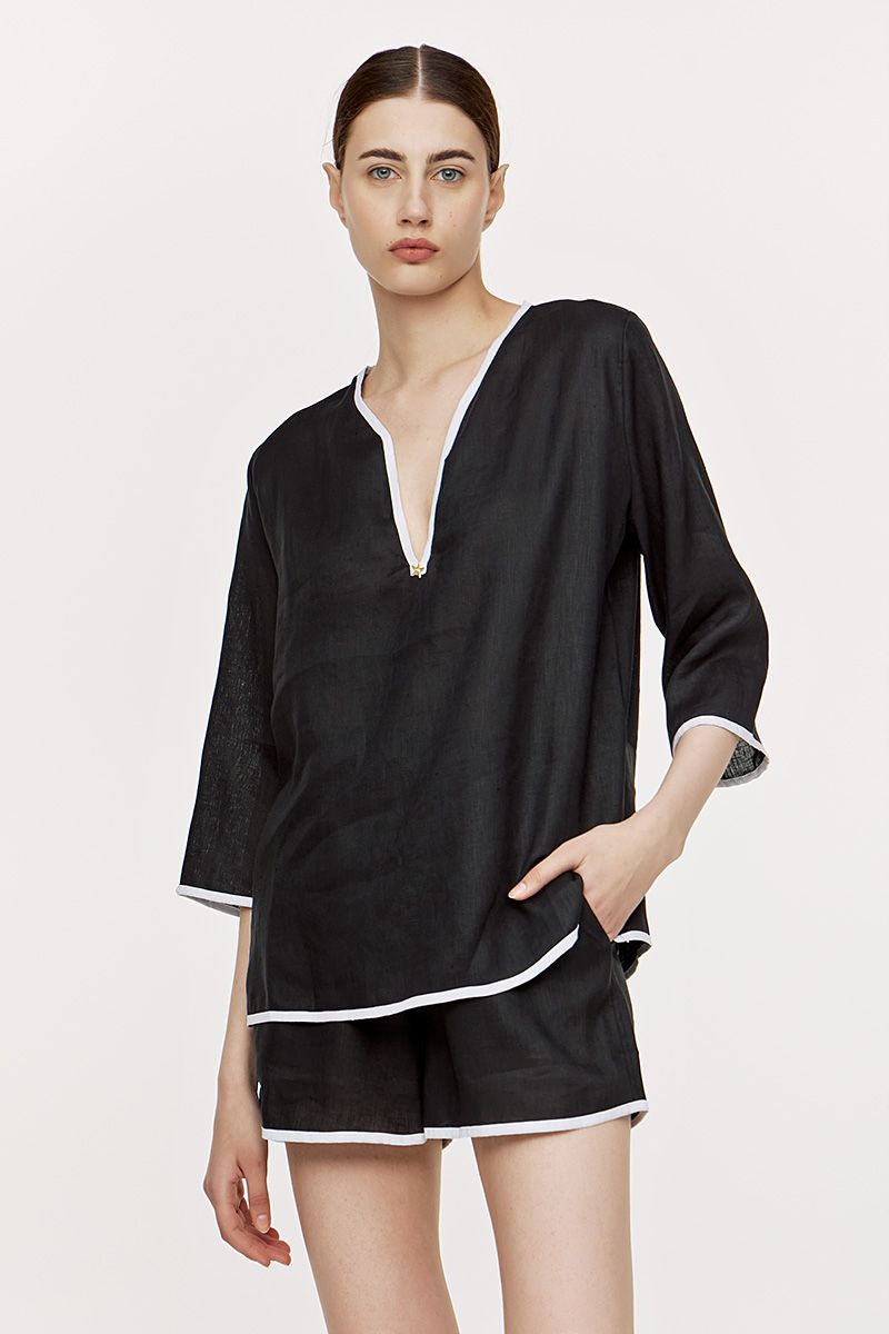 Linen top in black and white