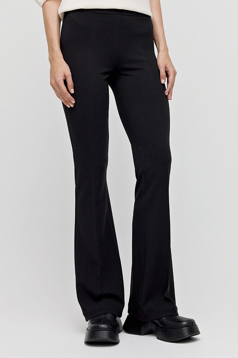 Flared pants in stretch