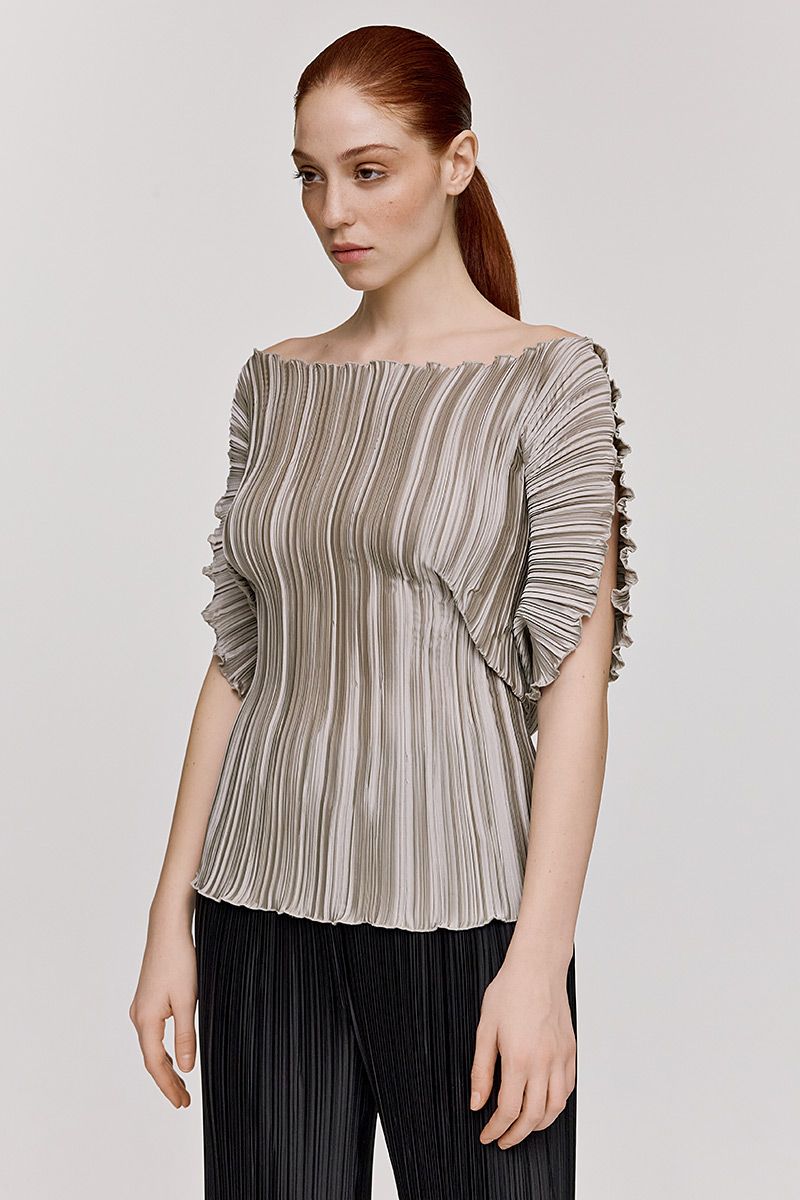 Pleated top 