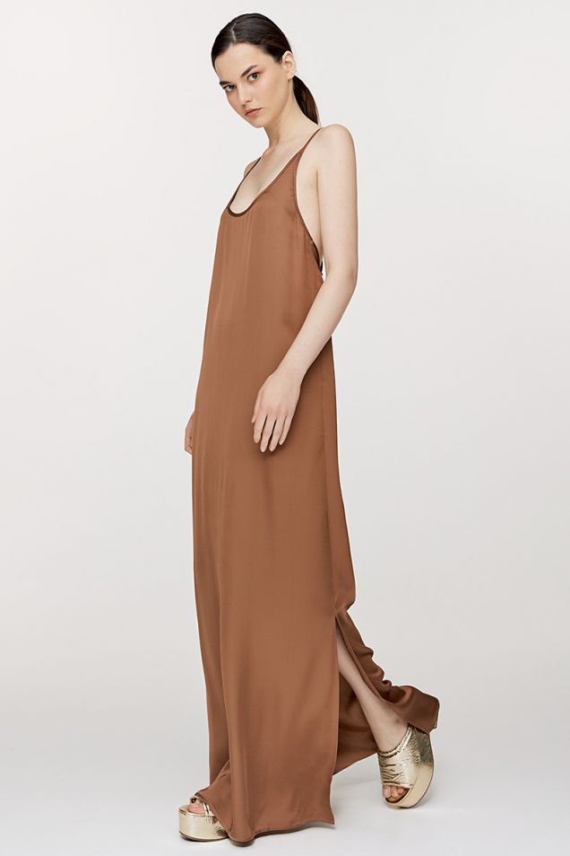 Slip -dress in satin with open back
