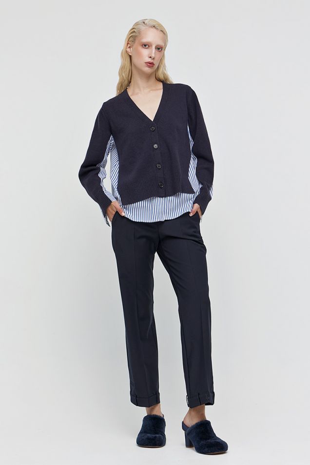 Cropped flared pants in navy blue