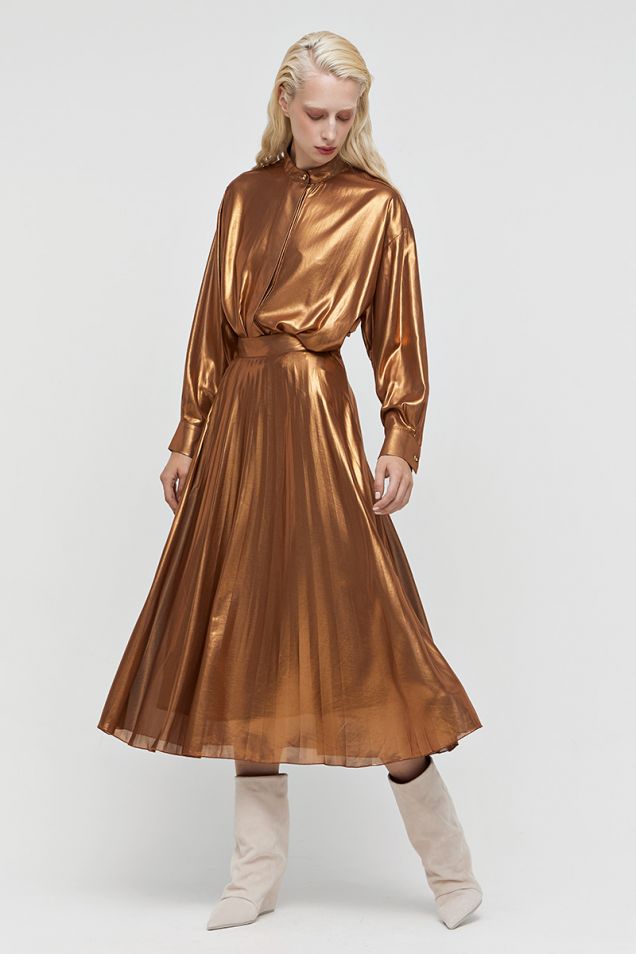 Pleated midi skirt in bronze 